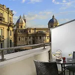 Hotel Commodore