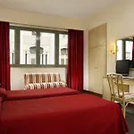 Hotel Commodore