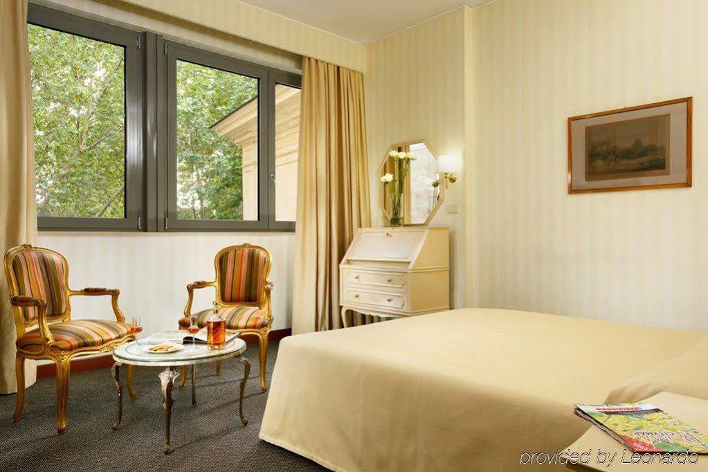 Commodore Hotel Rom
