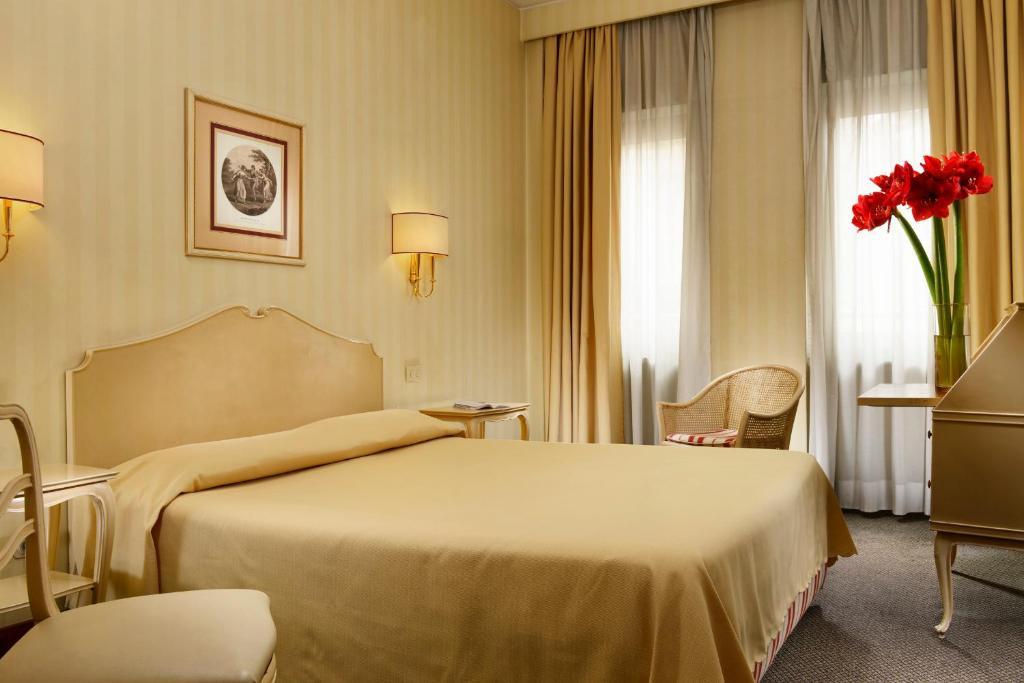 Commodore Hotel 4*